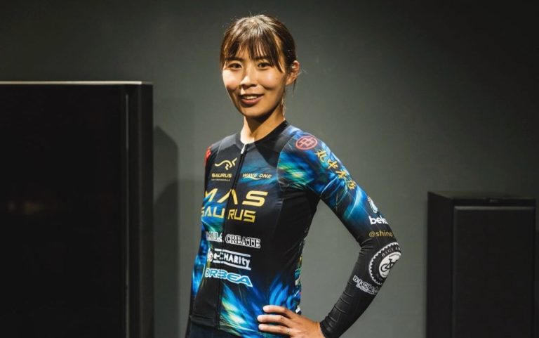 篠選手